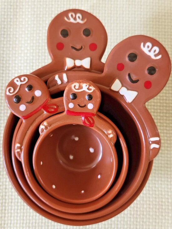 Target Other - Target Gingerbread Man Ceramic Measuring Cups Set of 4 Christmas Holiday Baking